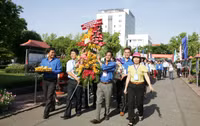 Nắng tháng Năm trên Bến Nhà Rồng ảnh 1