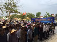 Nhật ký “Cùng miền Trung vượt lũ” ảnh 4 Nhật ký “Cùng miền Trung vượt lũ” ảnh 4