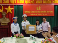 Những món quà thiết thực gửi đến Trường Sa ảnh 1 Những món quà thiết thực gửi đến Trường Sa ảnh 1
