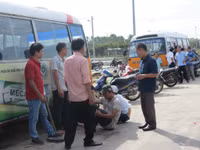 Người lao động “vây” công ty đòi bảo hiểm xã hội ảnh 3 Người lao động “vây” công ty đòi bảo hiểm xã hội ảnh 3