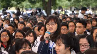 Nghệ An: Gần 5000 học sinh tham gia chương trình tư vấn tuyển sinh – hướng nghiệp năm 2016 ảnh 4 Nghệ An: Gần 5000 học sinh tham gia chương trình tư vấn tuyển sinh – hướng nghiệp năm 2016 ảnh 4