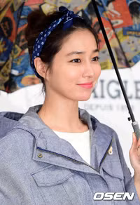vo-lee-byung-hun-xinh-dep-tai-xuat-sau-mot-nam-o-an-sinh-con-3