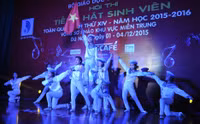 Sinh viên miền Trung thắp lửa lời ca yêu quê hương, đất nước ảnh 7 Sinh viên miền Trung thắp lửa lời ca yêu quê hương, đất nước ảnh 7