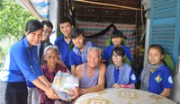 Đẹp mãi màu áo xanh tình nguyện ảnh 3