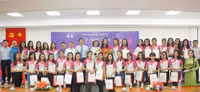 Nữ sinh viên Việt Nam 2016 thông minh, tự tin, năng động, sáng tạo và hội nhập ảnh 2