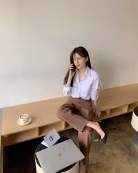 Bí quyết diện áo sơ mi cá tính, quyến rũ