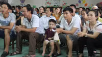 Nghệ An: Hồi hộp như bốc thăm cho trẻ vào mầm non ảnh 1 Nghệ An: Hồi hộp như bốc thăm cho trẻ vào mầm non ảnh 1