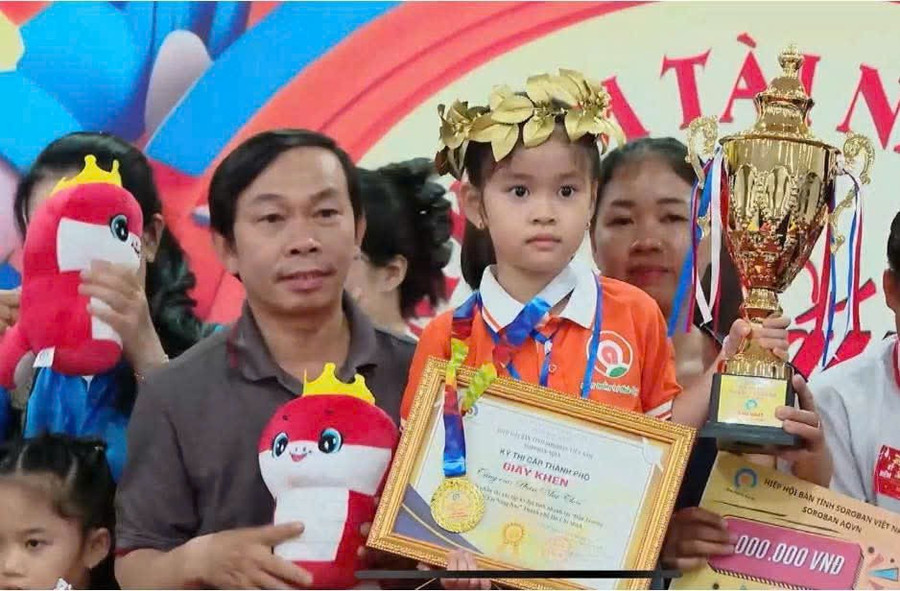 Phan Như Thảo đạt giải Nhất "Đấu trường tìm kiếm tài năng nhí".