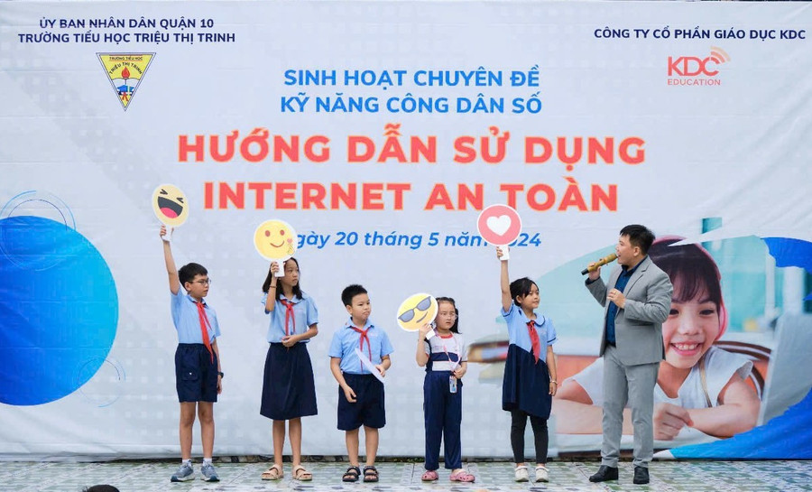 giao-duc-ky-nang-cong-dan-so.jpg