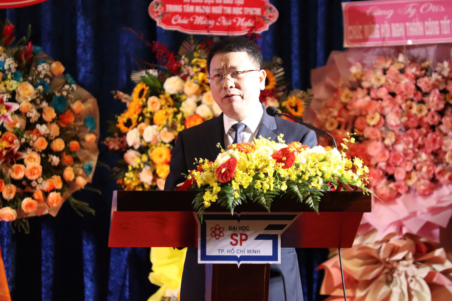 Ông Trần Văn Đạt phát biểu tại hội nghị, Ảnh: Hoàng Quỳnh. choi-the-thao-1.jpg