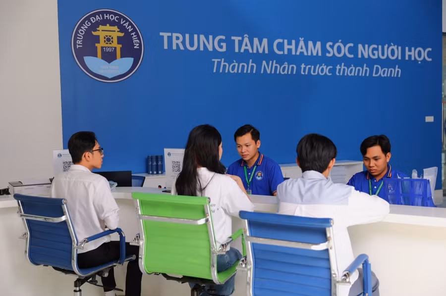 Trường Đại học Văn Hiến luôn đồng hành cùng thí sinh trong việc định hướng tương lai nghề nghiệp trong các hoạt động tư vấn, hướng nghiệp, ngày hội tư vấn tuyển sinh.