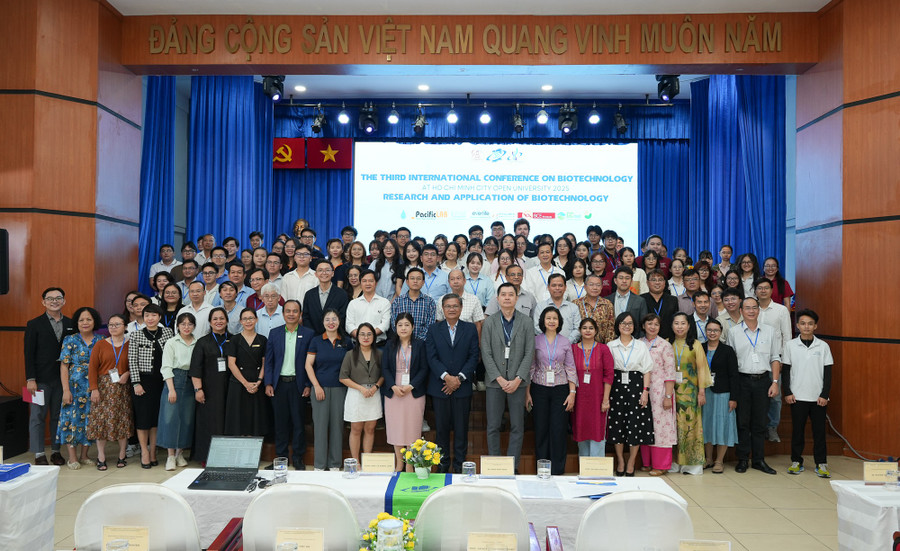 Các đại biểu tham gia hội thảo. Ảnh: NTCC dsc05836.png