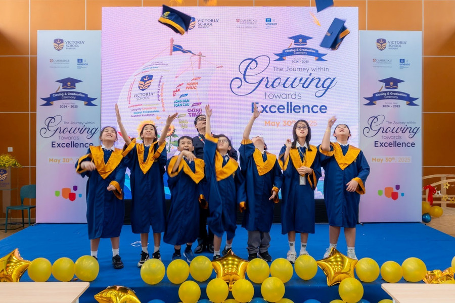 Học sinh lớp 5 tại Victoria School - Riverside chính thức tốt nghiệp Tiểu học. 5.jpg