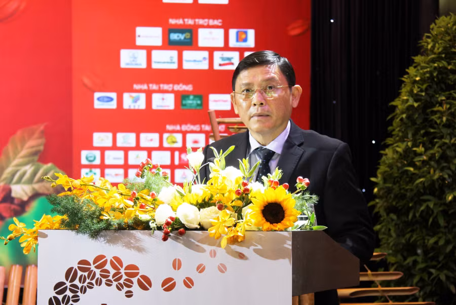 Ông Nguyễn Tuấn Hà thông tin tại buổi họp báo.