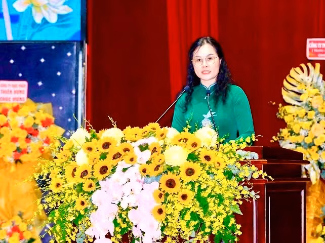 Bà Lê Thụy Mỵ Châu, Phó Giám đốc Sở GD&ĐT TPHCM.