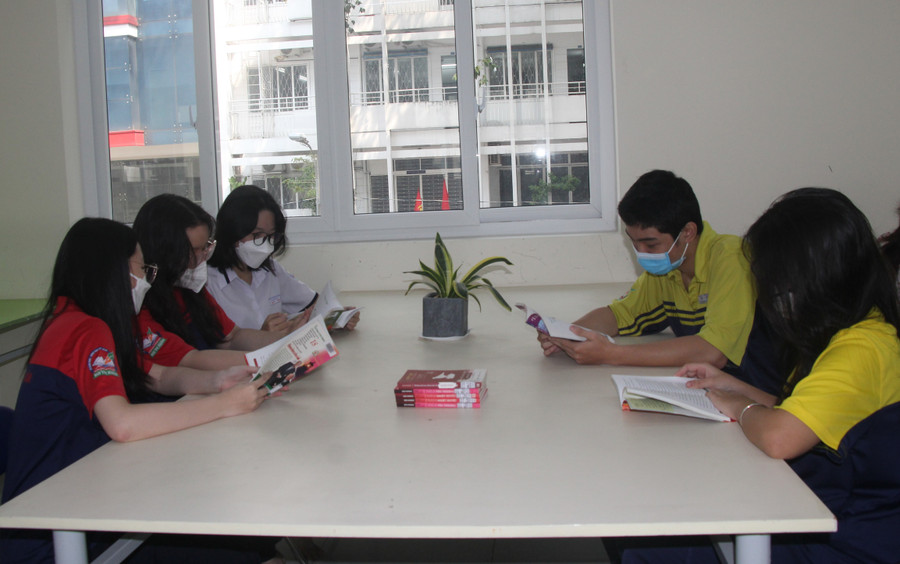 Học sinh Trường THPT Bùi Thị Xuân (Quận 1, TPHCM) được yêu cầu đọc sách, viết bài cảm nhận nếu vi phạm nội quy. bo-hinh-thuc-dinh-chi-hoc-1.jpg