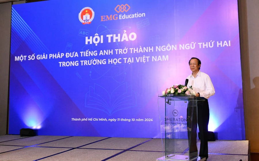 Thứ trưởng Phạm Ngọc Thưởng phát biểu tại hội thảo. 