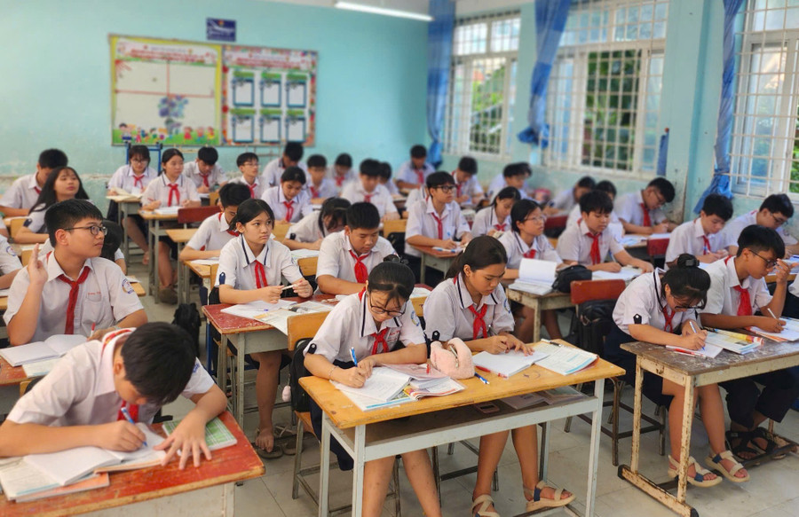Giờ học của học sinh Trường THCS Nguyễn Hiền (Quận 12, TPHCM).