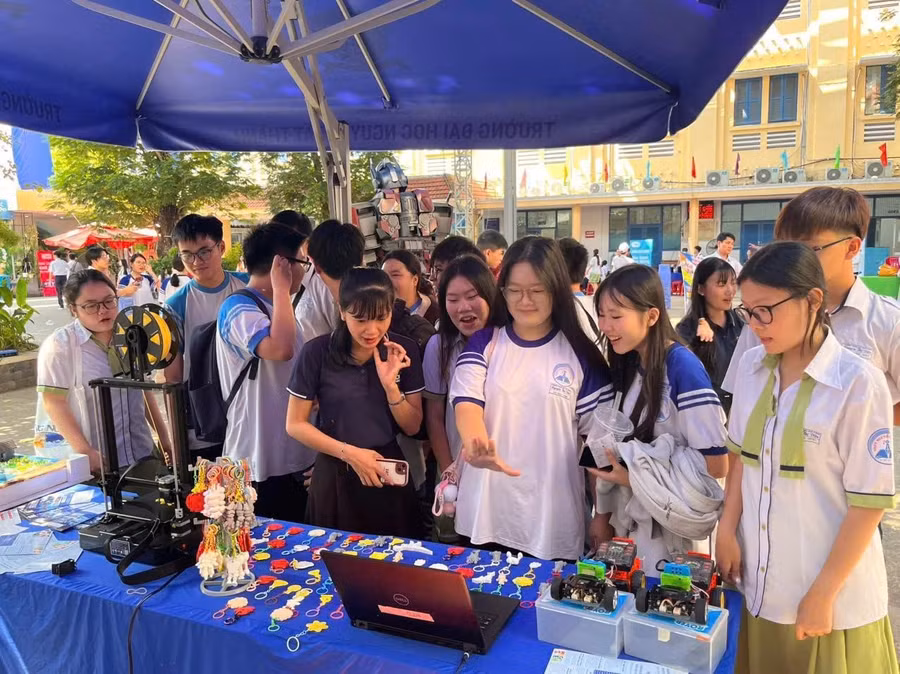 ngay-hoi-stem-2.jpg
