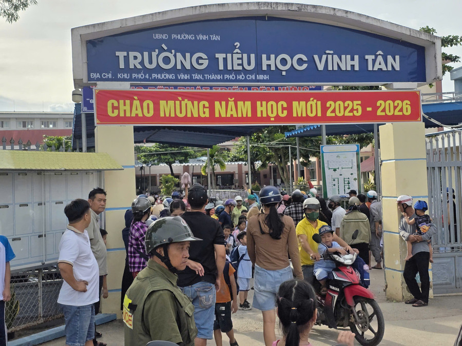 Trường Tiểu học Vĩnh Tân. Ảnh: Hương Chi.
