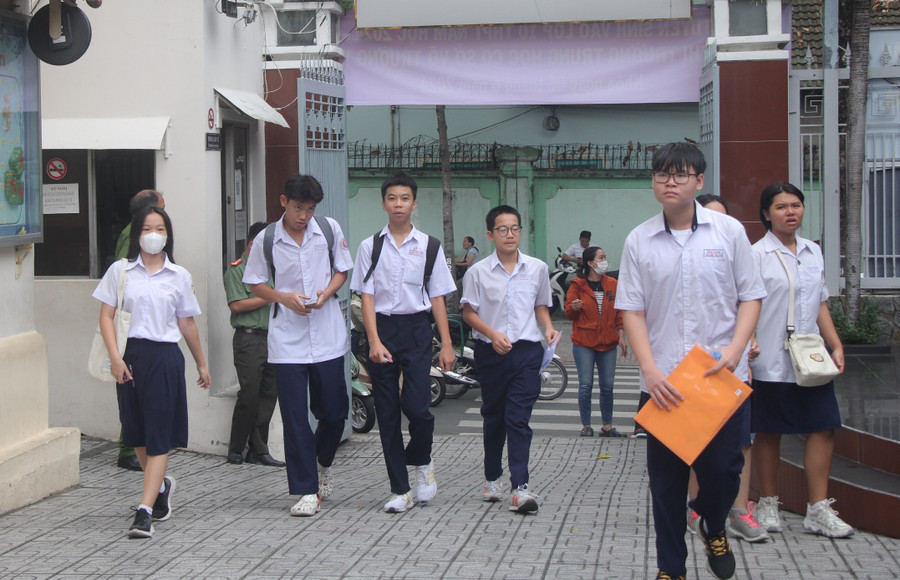 Học sinh TPHCM tham gia kỳ thi lớp 10 năm 2024.