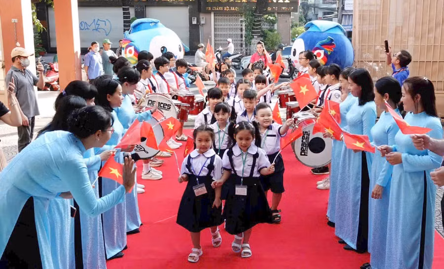 Học sinh TPHCM tựu trường năm học 2025-2026.