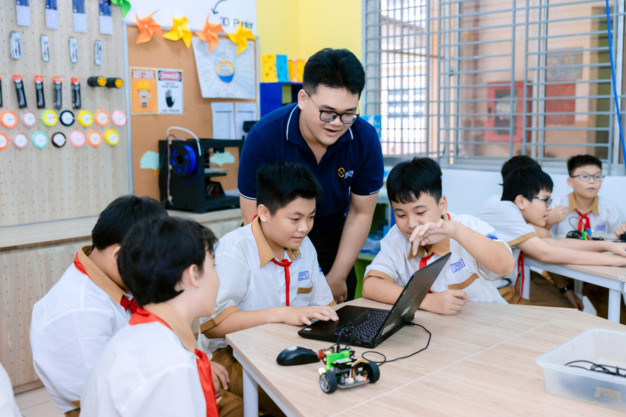 Tiết học STEM của học sinh Trường THCS Lương Định Của (phường Cát Lái, TPHCM).