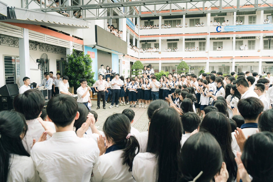 truong-thpt-nguyen-thai-binh-3.jpg