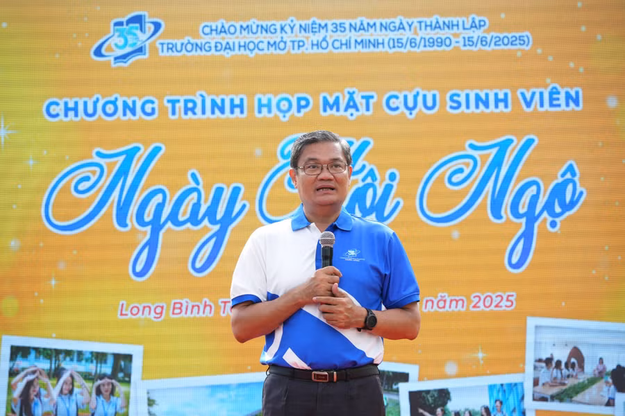 GS.TS Nguyễn Minh Hà phát biểu tại "Ngày hội ngộ".