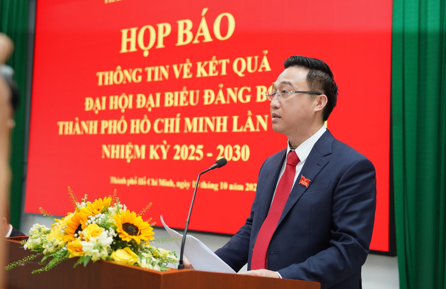 Phó Bí thư Thành ủy Đặng Minh Thông phát biểu tại họp báo. hop-bao-sau-dai-hoi-2.jpg
