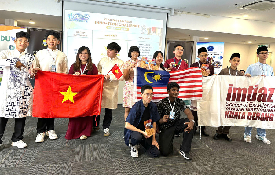 Các đội thi đạt giải Vàng của bảng Inno-Tech Secondary.