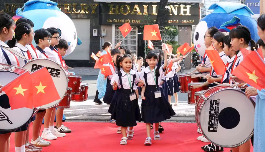 Học sinh TPHCM tựu trường năm học 2025-2026.