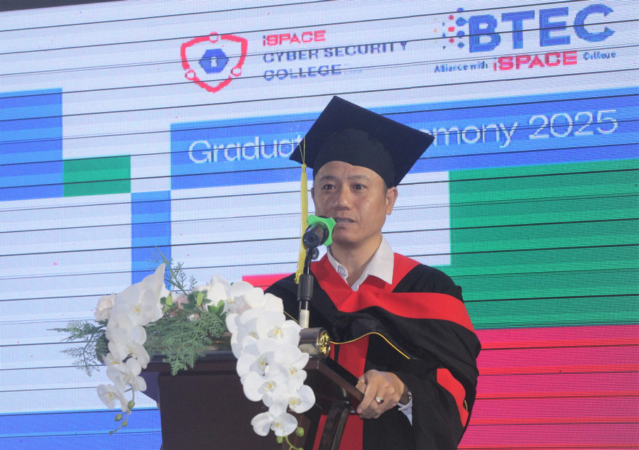 le-tot-nghep-cao-dang-an-ninh-mang.jpg