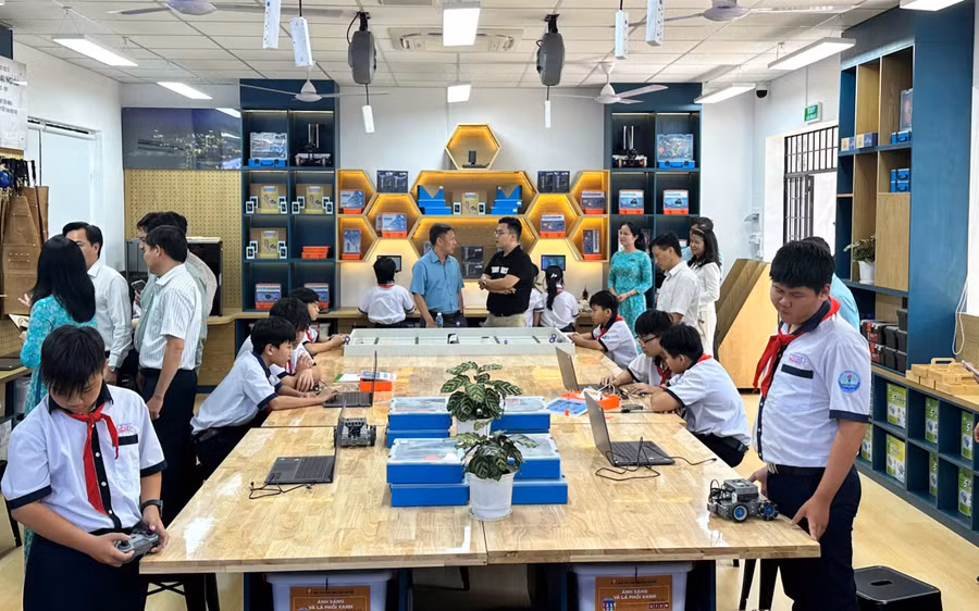 Phòng thực hành giáo dục STEM tại trường THCS Quang Trung.