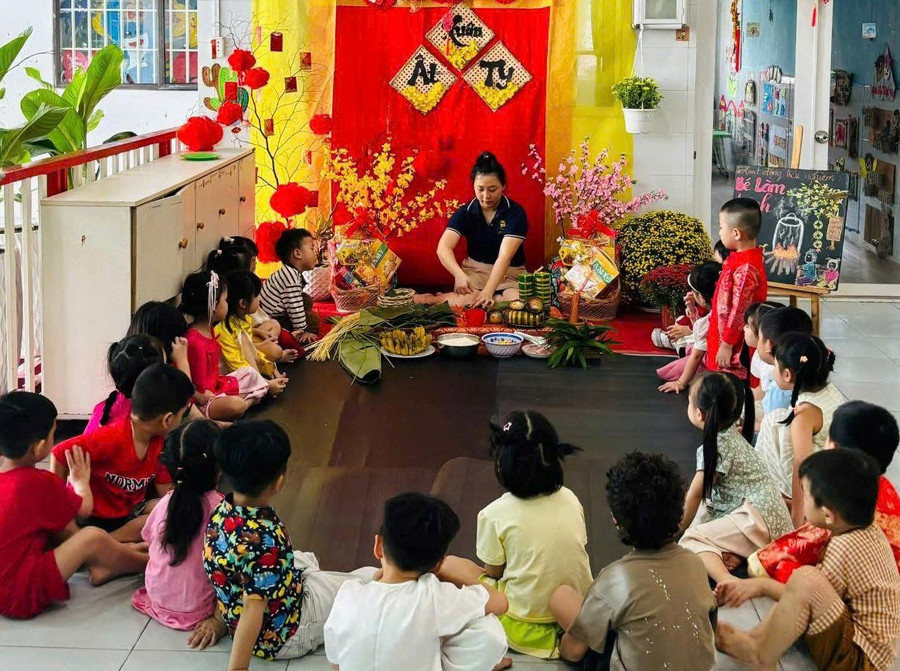 Hoạt động trải nghiệm của trẻ mầm non TPHCM.