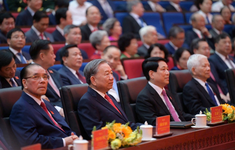 Tổng Bí thư Tô Lâm cùng các lãnh đạo, nguyên lãnh đạo Đảng và Nhà nước dự Đại hội. Ảnh: BTC. dai-hoi-dang-bo-tphcm.jpg
