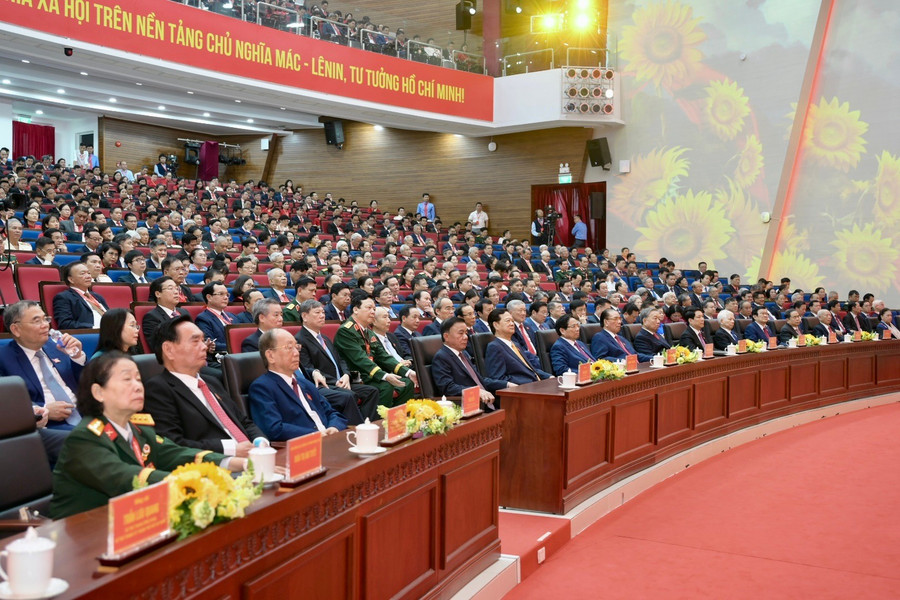 Lãnh đạo, nguyên lãnh đạo Đảng, Nhà nước và TPHCM dự đại hội. Ảnh: BTC. dai-hoi-dang-bo-1.jpg