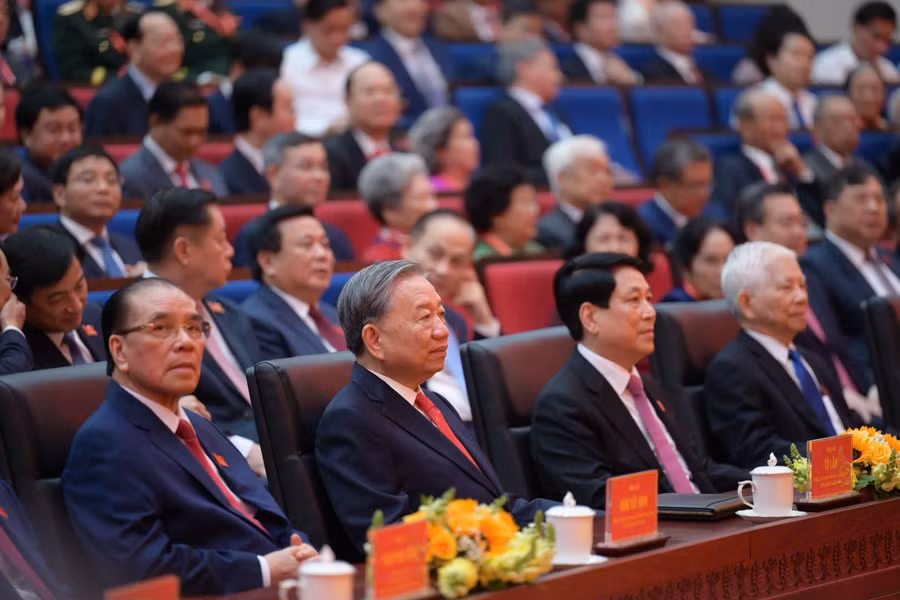 Tổng Bí thư Tô Lâm cùng các lãnh đạo, nguyên lãnh đạo Đảng và Nhà nước dự Đại hội. Ảnh: BTC.