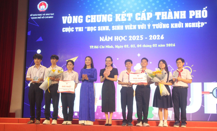 Hai dự án được trao giải Nhất năm nay thuộc về Trường THPT Lương Thế Vinh và Trường THCS-THPT Trần Đại Nghĩa.
