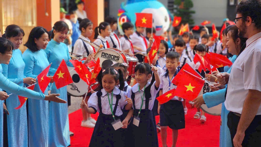 Học sinh TPHCM tựu trường năm học 2025-2026.