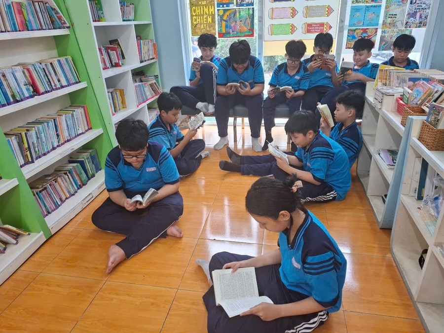 Tiết đọc sách của học sinh Trường THCS Nguyễn Văn Luông.
