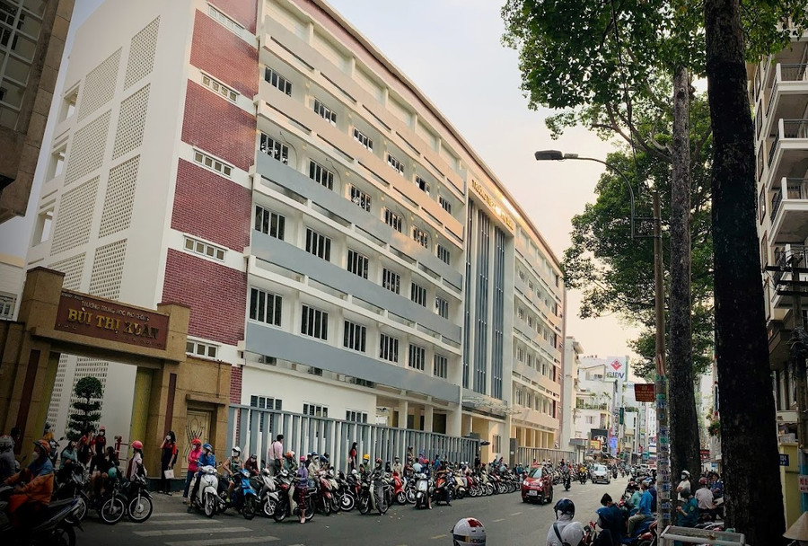 Trường THPT Bùi Thị Xuân. Ảnh minh họa: ITN