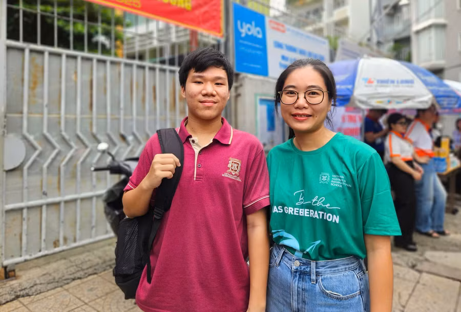 Cô Nhung sẽ đồng hành cùng học trò của mình trong suốt 2 ngày diễn ra kỳ thi tốt nghiệp THPT 2025.