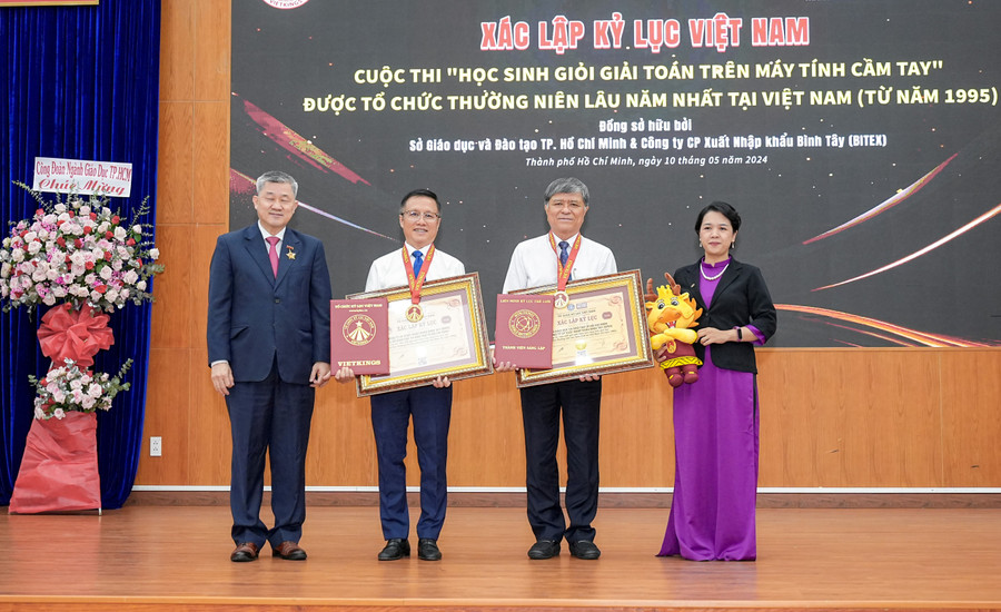 Sau 3 thập kỷ nỗ lực bền bỉ, Sở GD&ĐT TP. HCM cùng Công ty BITEX đã vinh dự đón nhận Kỷ lục Quốc gia về kỳ thi được tổ chức thường niên lâu năm nhất. hinh-8.jpg