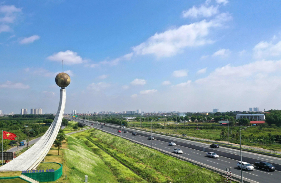 Đẩy mạnh phong trào thi đua, phấn đấu hoàn thành nhiệm vụ cơ cấu lại hoạt động