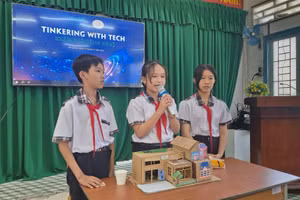 Cuộc thi "Tinkering with Tech - Khám phá công nghệ" dành cho học sinh THCS ở An Giang. Ảnh: T.N