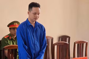 Danh Tiến Anh lĩnh án 9 năm tù về tội "Giết người". (Ảnh: Văn Vũ)