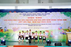An Giang trao giải Hội thi Sân khấu hóa các câu chuyện Văn học dân gian bằng tiếng Anh cấp tiểu học năm học 2024-2025. (Ảnh: Trọng Nhân)