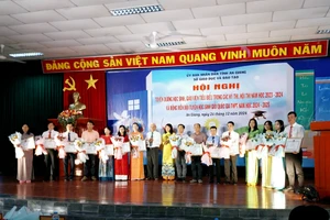 An Giang tuyên dương 59 học sinh và giáo viên tiêu biểu trong các kỳ thi, hội thi năm học 2023 - 2024.