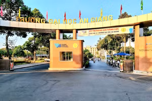 Năm 2025, Trường Đại học An Giang tuyển sinh 40 ngành đào tạo chính quy với 2.876 chỉ tiêu. Ảnh: Trọng Nhân.